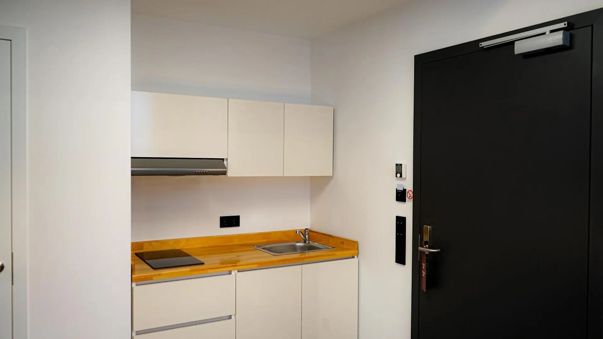 M-Pire Hotel Berlin 4*,